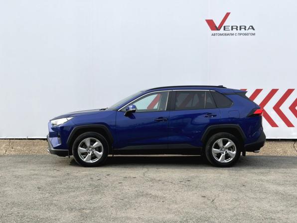 Toyota RAV4 V (XA50) с пробегом 2021 года, цена 3 550 000 рублей, 55555 км, внедорожник, Автокод Объявления