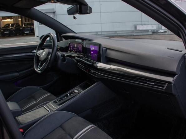 Volkswagen Golf VIII с пробегом 2021 года, цена 2 329 000 рублей, 47470 км, хэтчбек, Автокод Объявления