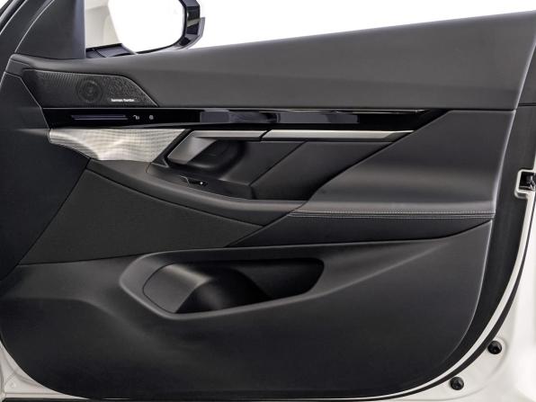 BMW 5 серии VIII (G60/G61/G68) с пробегом 2024 года, цена 6 485 000 рублей, 42153 км, седан, Автокод Объявления