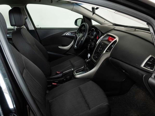 Opel Astra J с пробегом 2011 года, цена 698 000 рублей, 134000 км, хэтчбек, Автокод Объявления