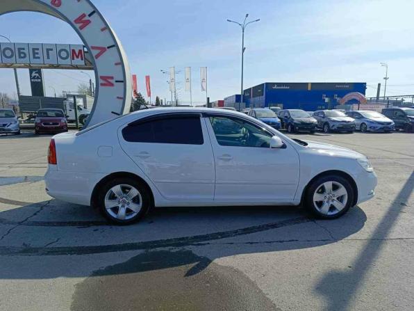 Skoda Octavia II (A5) Рестайлинг с пробегом 2011 года, цена 849 000 рублей, 240605 км, лифтбек, Автокод Объявления
