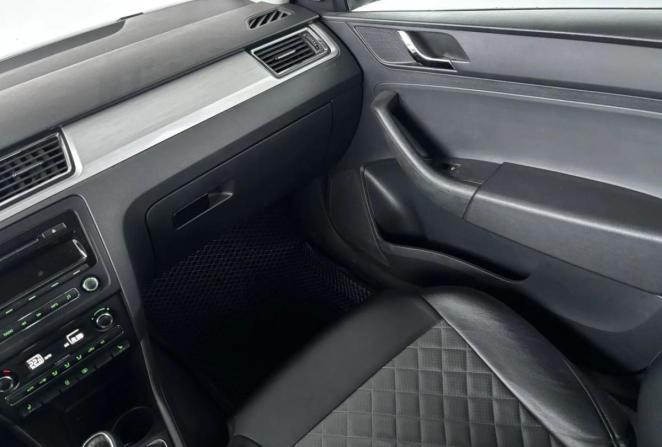 Skoda Rapid I с пробегом 2014 года, цена 835 000 рублей, 226015 км, лифтбек, Автокод Объявления