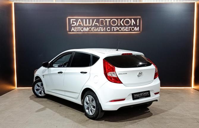 Hyundai Solaris I Рестайлинг с пробегом 2016 года, цена 895 000 рублей, 154751 км, хэтчбек, Автокод Объявления