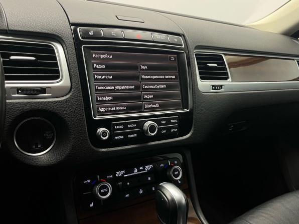 Volkswagen Touareg II Рестайлинг с пробегом 2016 года, цена 3 099 000 рублей, 176000 км, внедорожник, Автокод Объявления