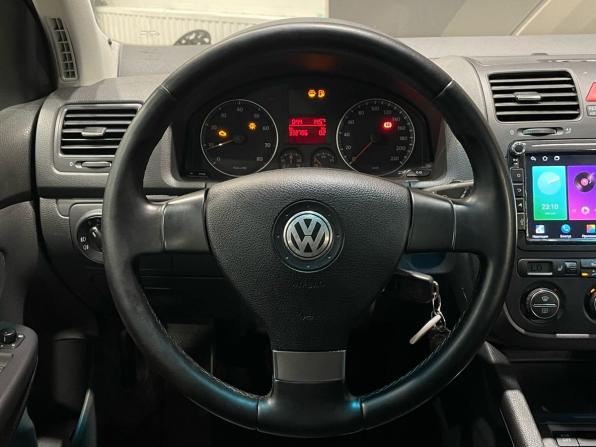 Volkswagen Golf V с пробегом 2008 года, цена 344 000 рублей, 332795 км, хэтчбек, Автокод Объявления