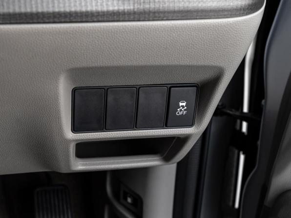 Honda Stepwgn V с пробегом 2016 года, цена 1 820 000 рублей, 112304 км, минивэн, Автокод Объявления