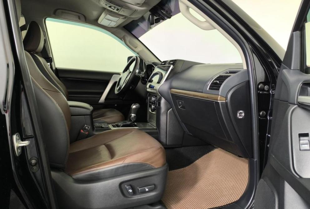 Toyota Land Cruiser Prado 150 Series Рестайлинг 3 Нижний Новгород  - изображение 12