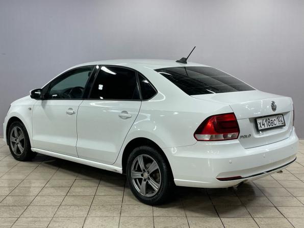 Volkswagen Polo V Рестайлинг с пробегом 2018 года, цена 1 190 000 рублей, 147755 км, седан, Автокод Объявления