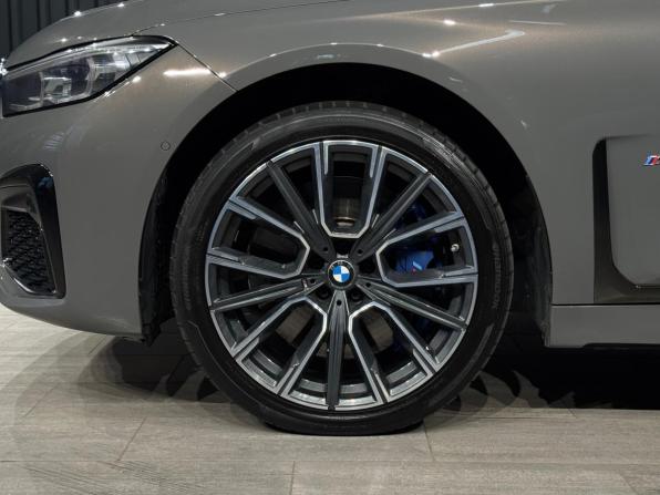 BMW 7 серии VI (G11/G12) Рестайлинг с пробегом 2019 года, цена 5 490 000 рублей, 98316 км, седан, Автокод Объявления