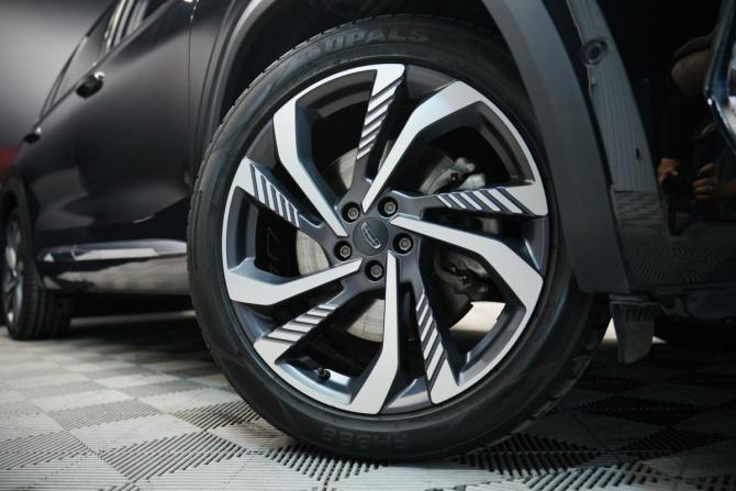 Geely Monjaro I с пробегом 2023 года, цена 3 290 000 рублей, 59936 км, внедорожник, Автокод Объявления
