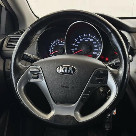 Kia Rio III Рестайлинг с пробегом 2017 года, цена 1 030 000 рублей, 148565 км, хэтчбек, Автокод Объявления