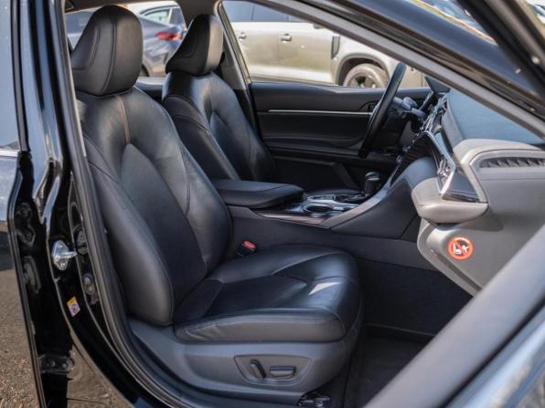 Toyota Camry VIII (XV70) с пробегом 2019 года, цена 2 499 000 рублей, 184365 км, седан, Автокод Объявления