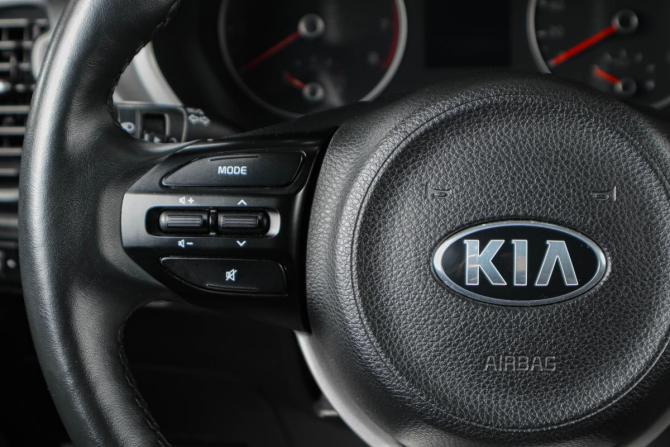 Kia Rio IV Рестайлинг с пробегом 2021 года, цена 1 459 000 рублей, 152112 км, седан, Автокод Объявления