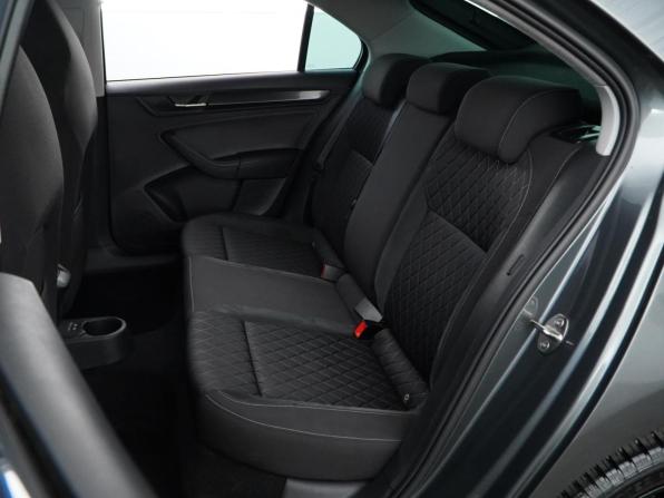 Skoda Rapid II с пробегом 2022 года, цена 1 879 033 рубля, 83052 км, лифтбек, Автокод Объявления