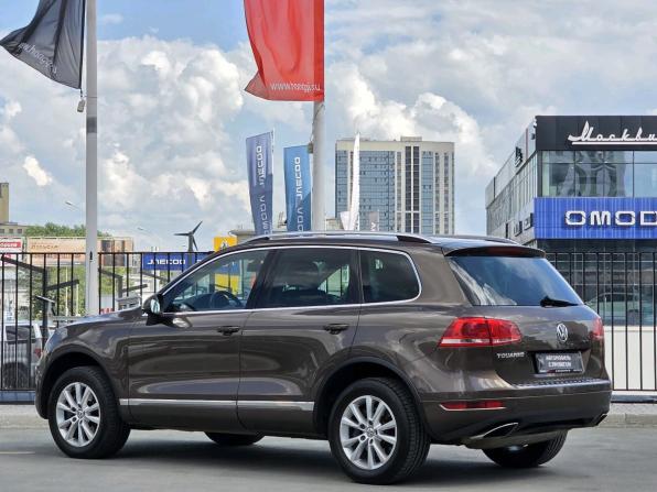 Volkswagen Touareg II с пробегом 2014 года, цена 1 995 000 рублей, 308735 км, внедорожник, Автокод Объявления
