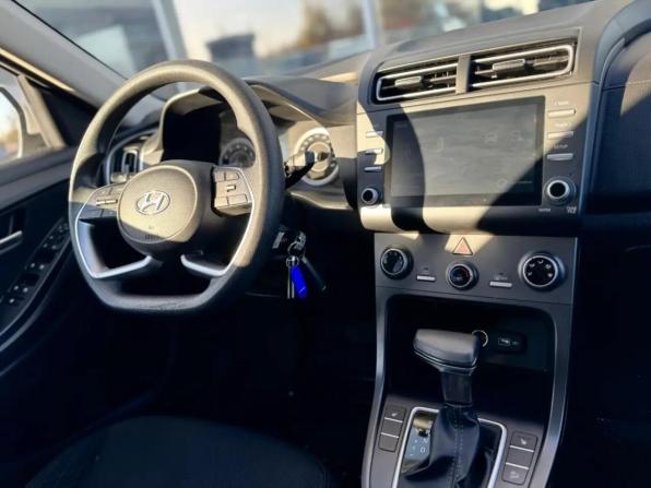 Hyundai Creta II с пробегом 2022 года, цена 2 340 000 рублей, 42599 км, внедорожник, Автокод Объявления