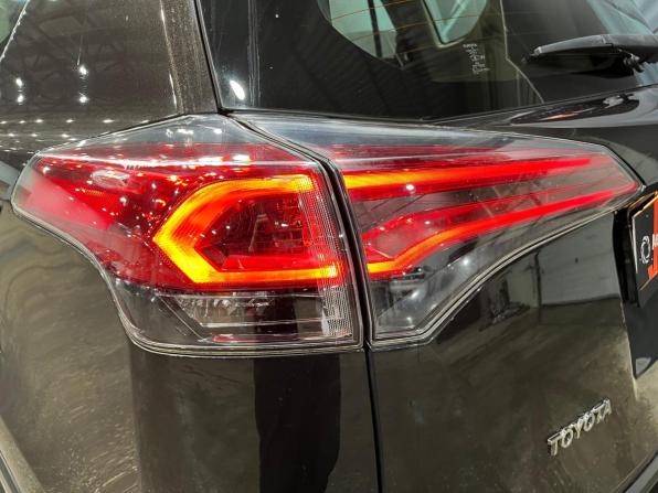 Toyota RAV4 IV (XA40) Рестайлинг с пробегом 2015 года, цена 2 270 000 рублей, 111546 км, внедорожник, Автокод Объявления
