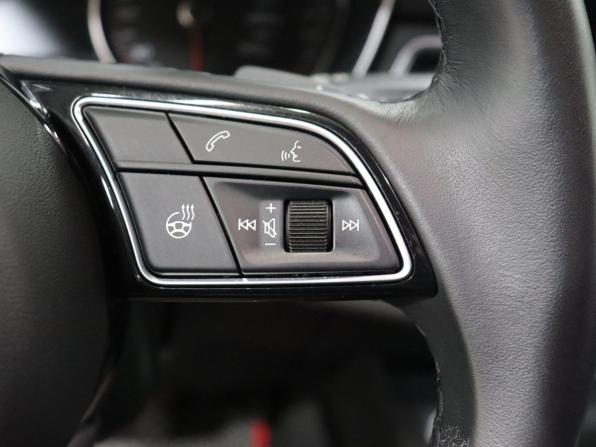 Audi A4 V (B9) Рестайлинг с пробегом 2021 года, цена 3 050 000 рублей, 49925 км, седан, Автокод Объявления