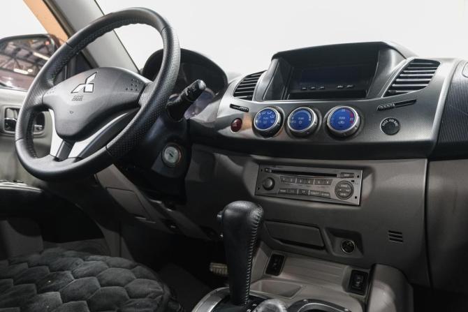 Mitsubishi L200 IV с пробегом 2008 года, цена 1 379 000 рублей, 159000 км, offers.body_type.unknown, Автокод Объявления