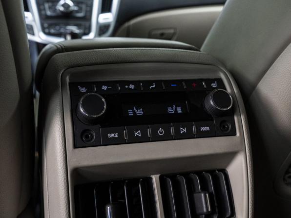 Cadillac SRX II Рестайлинг с пробегом 2012 года, цена 1 489 000 рублей, 214002 км, внедорожник, Автокод Объявления