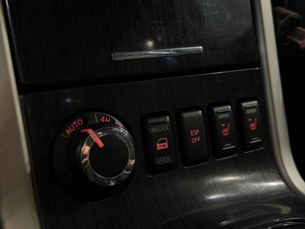Nissan Pathfinder III Рестайлинг с пробегом 2012 года, цена 1 499 900 рублей, 203000 км, внедорожник, Автокод Объявления