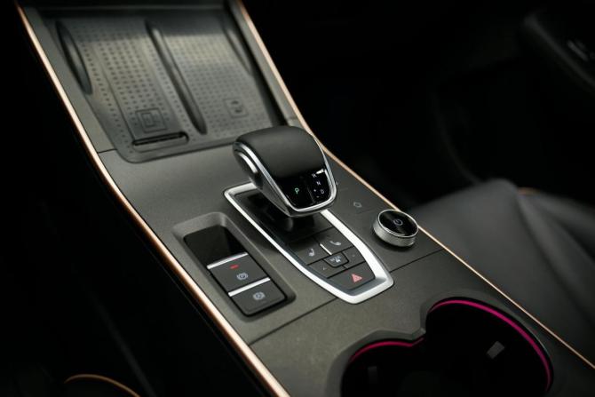 Omoda C5 I с пробегом 2024 года, цена 2 080 000 рублей, 26779 км, внедорожник, Автокод Объявления
