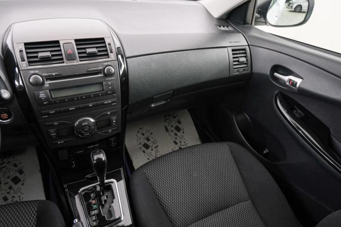 Toyota Corolla X (E140 E150) Рестайлинг с пробегом 2012 года, цена 1 099 000 рублей, 175000 км, седан, Автокод Объявления