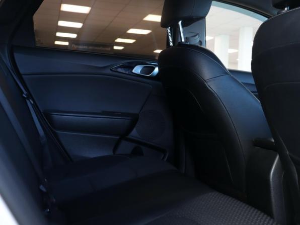 Kia Ceed III с пробегом 2020 года, цена 1 633 000 рублей, 190000 км, универсал, Автокод Объявления