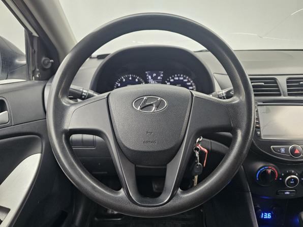 Hyundai Solaris I с пробегом 2011 года, цена 579 000 рублей, 203228 км, седан, Автокод Объявления