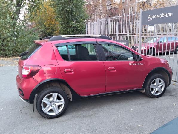 Renault Sandero II с пробегом 2015 года, цена 699 000 рублей, 173000 км, хэтчбек, Автокод Объявления