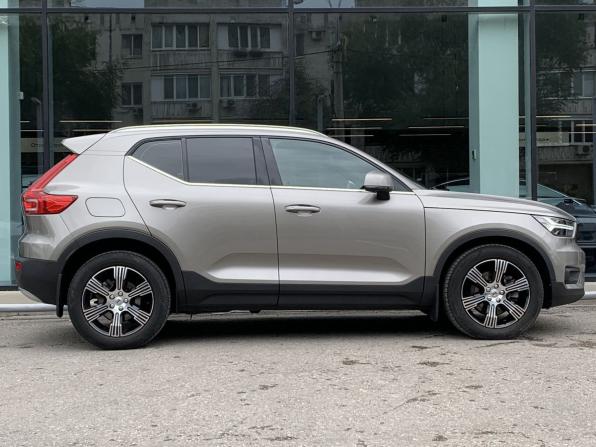Volvo XC40 I с пробегом 2021 года, цена 3 850 000 рублей, 39625 км, внедорожник, Автокод Объявления