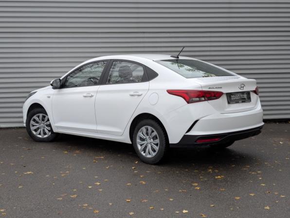 Hyundai Solaris II Рестайлинг с пробегом 2022 года, цена 1 535 000 рублей, 89366 км, седан, Автокод Объявления