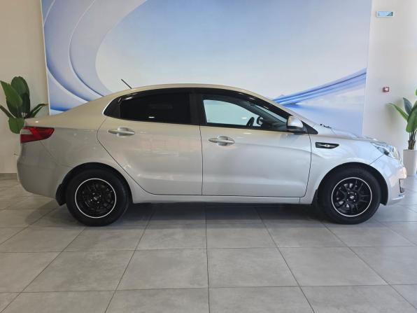 Kia Rio III с пробегом 2012 года, цена 999 000 рублей, 130000 км, хэтчбек, Автокод Объявления