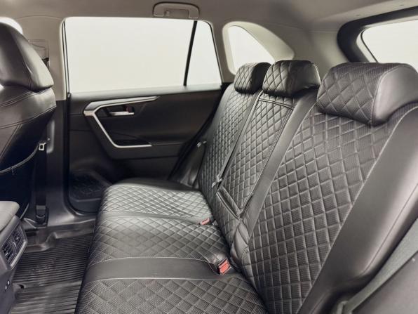 Toyota RAV4 V (XA50) с пробегом 2021 года, цена 2 800 000 рублей, 153491 км, внедорожник, Автокод Объявления
