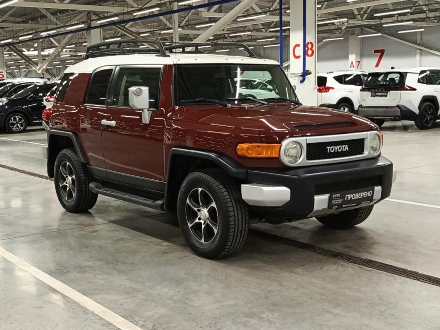 Toyota FJ Cruiser Казань  - изображение 3