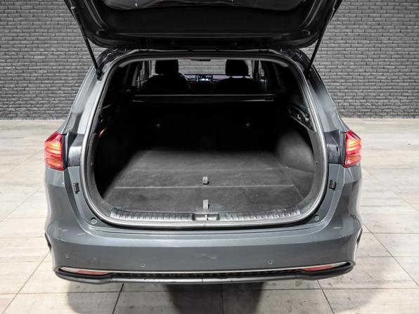 Kia Ceed III с пробегом 2019 года, цена 1 460 000 рублей, 192194 км, универсал, Автокод Объявления