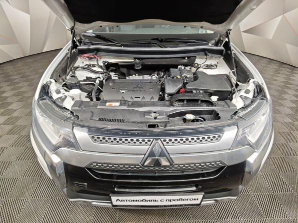 Mitsubishi Outlander III Рестайлинг 3 с пробегом 2019 года, цена 1 883 000 рублей, 161527 км, внедорожник, Автокод Объявления