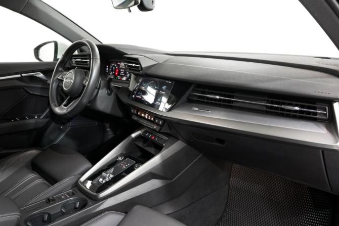 Audi A3 IV (8Y) с пробегом 2021 года, цена 3 150 000 рублей, 28240 км, хэтчбек, Автокод Объявления