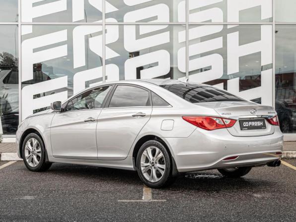 Hyundai Sonata VI (YF) с пробегом 2012 года, цена 1 330 000 рублей, 160041 км, седан, Автокод Объявления