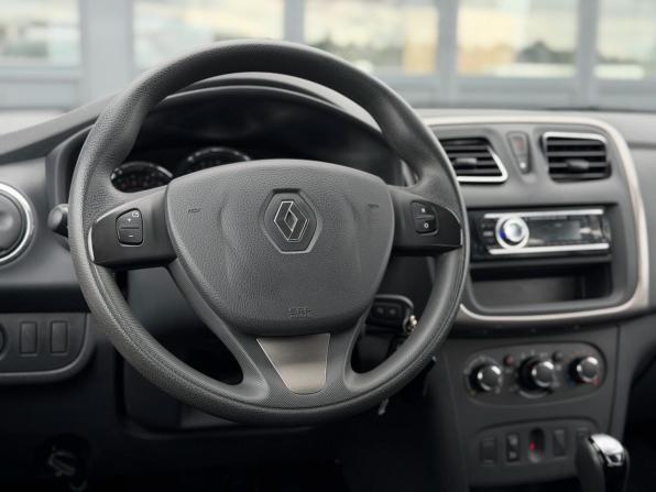 Renault Sandero II с пробегом 2017 года, цена 1 120 000 рублей, 69900 км, хэтчбек, Автокод Объявления