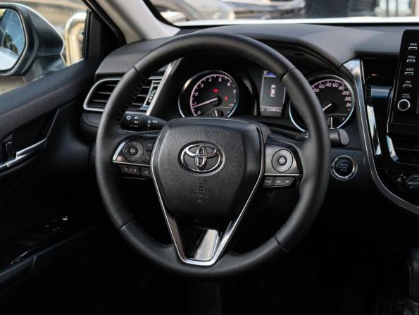 Toyota Camry VIII (XV70) Рестайлинг с пробегом 2021 года, цена 2 750 000 рублей, 122861 км, седан, Автокод Объявления