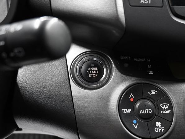 Toyota RAV4 III (XA30) Рестайлинг с пробегом 2010 года, цена 1 245 000 рублей, 266941 км, внедорожник, Автокод Объявления
