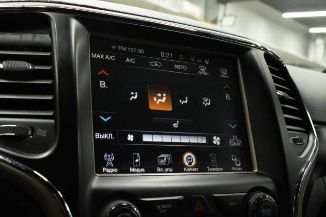 Jeep Grand Cherokee IV (WK2) Рестайлинг с пробегом 2013 года, цена 2 100 000 рублей, 187630 км, внедорожник, Автокод Объявления
