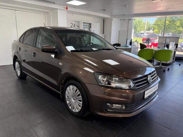 Volkswagen Polo V Рестайлинг с пробегом 2016 года, цена 1 048 000 рублей, 103369 км, седан, Автокод Объявления