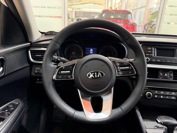 Kia Optima IV Рестайлинг с пробегом 2020 года, цена 2 150 000 рублей, 76121 км, седан, Автокод Объявления