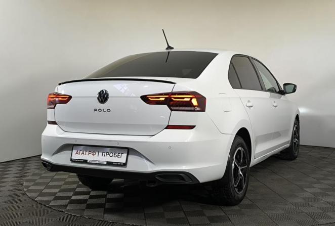 Volkswagen Polo VI с пробегом 2021 года, цена 1 355 000 рублей, 135696 км, лифтбек, Автокод Объявления