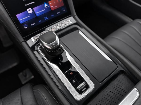 Hongqi H5 II с пробегом 2024 года, цена 3 790 000 рублей, 910 км, седан, Автокод Объявления