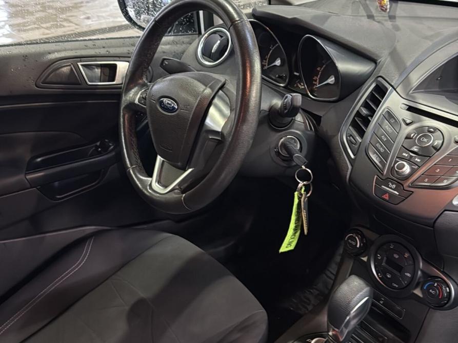 Ford Fiesta Mk6 Рестайлинг Санкт-Петербург  - изображение 2