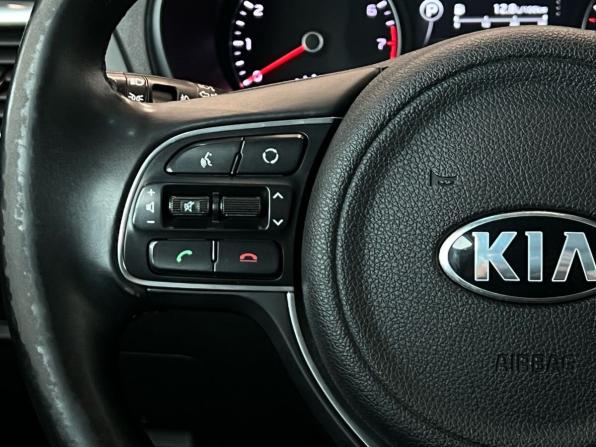 Kia Optima IV с пробегом 2017 года, цена 1 680 000 рублей, 137100 км, седан, Автокод Объявления
