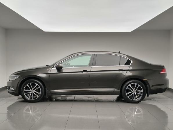 Volkswagen Passat B8 с пробегом 2017 года, цена 1 749 000 рублей, 134131 км, седан, Автокод Объявления